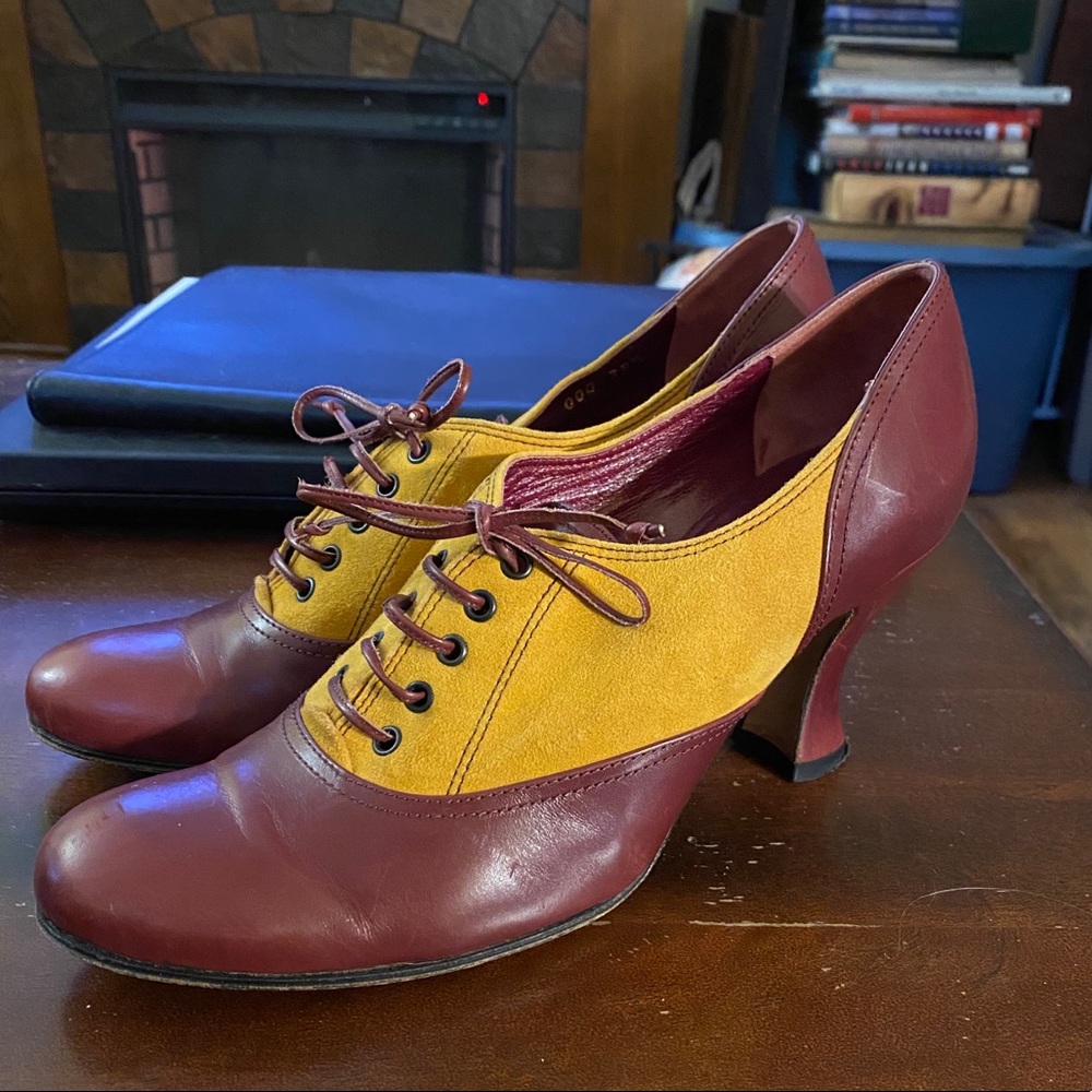 Vintage Rene Mancini Shoes Heeled Oxford Sz 38 1/2